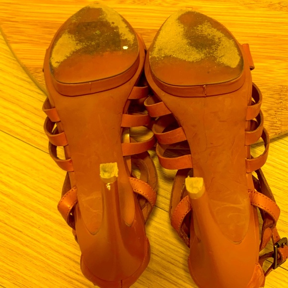 Gray by Saks Fifth Ave “Winnie” strappy high heels Size 5.5 EXCELLENT CONDITION - Picture 5 of 10